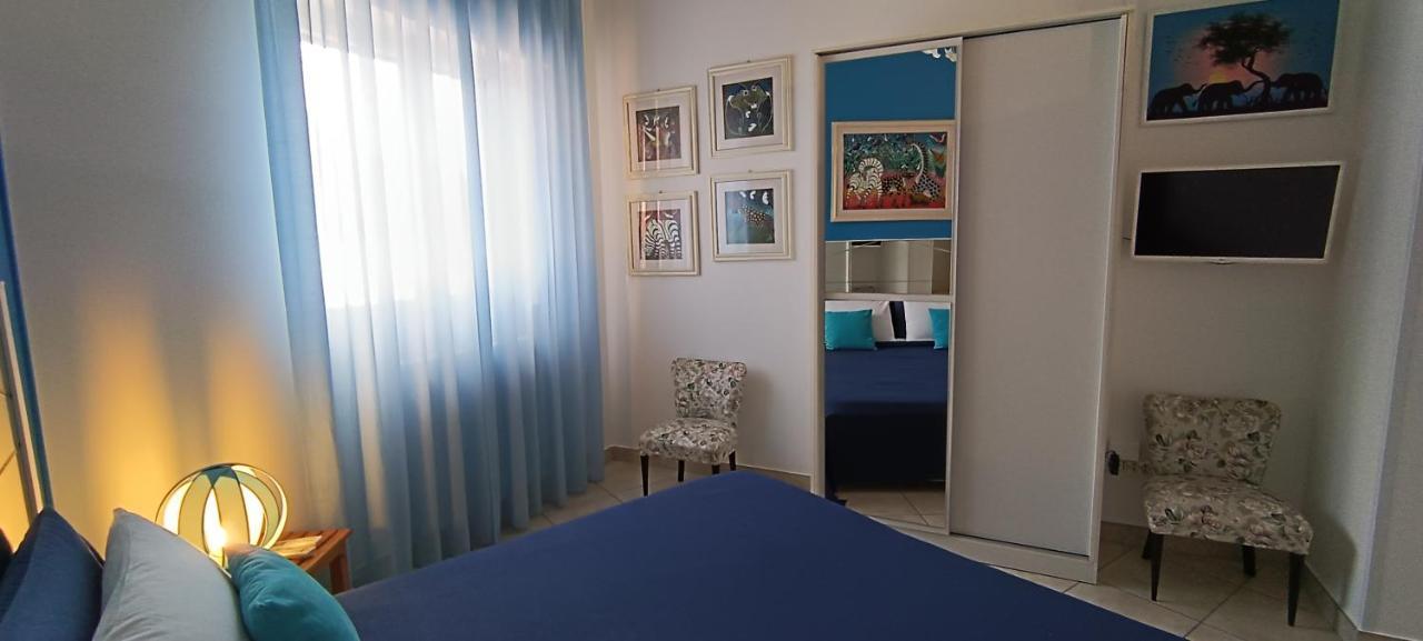 Amanda'S Apartment ตารันโต ภายนอก รูปภาพ